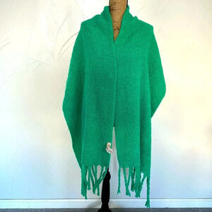 Free People Shetland Recycled Blend Fringe Scarf in Green One Size EUC